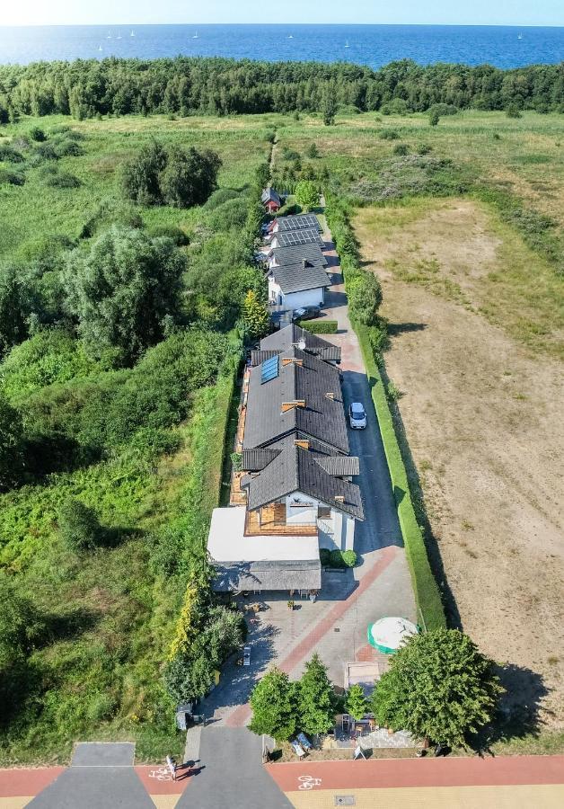 Osrodek Wypoczynkowy Swallow Apartamento Grzybowo  Exterior foto