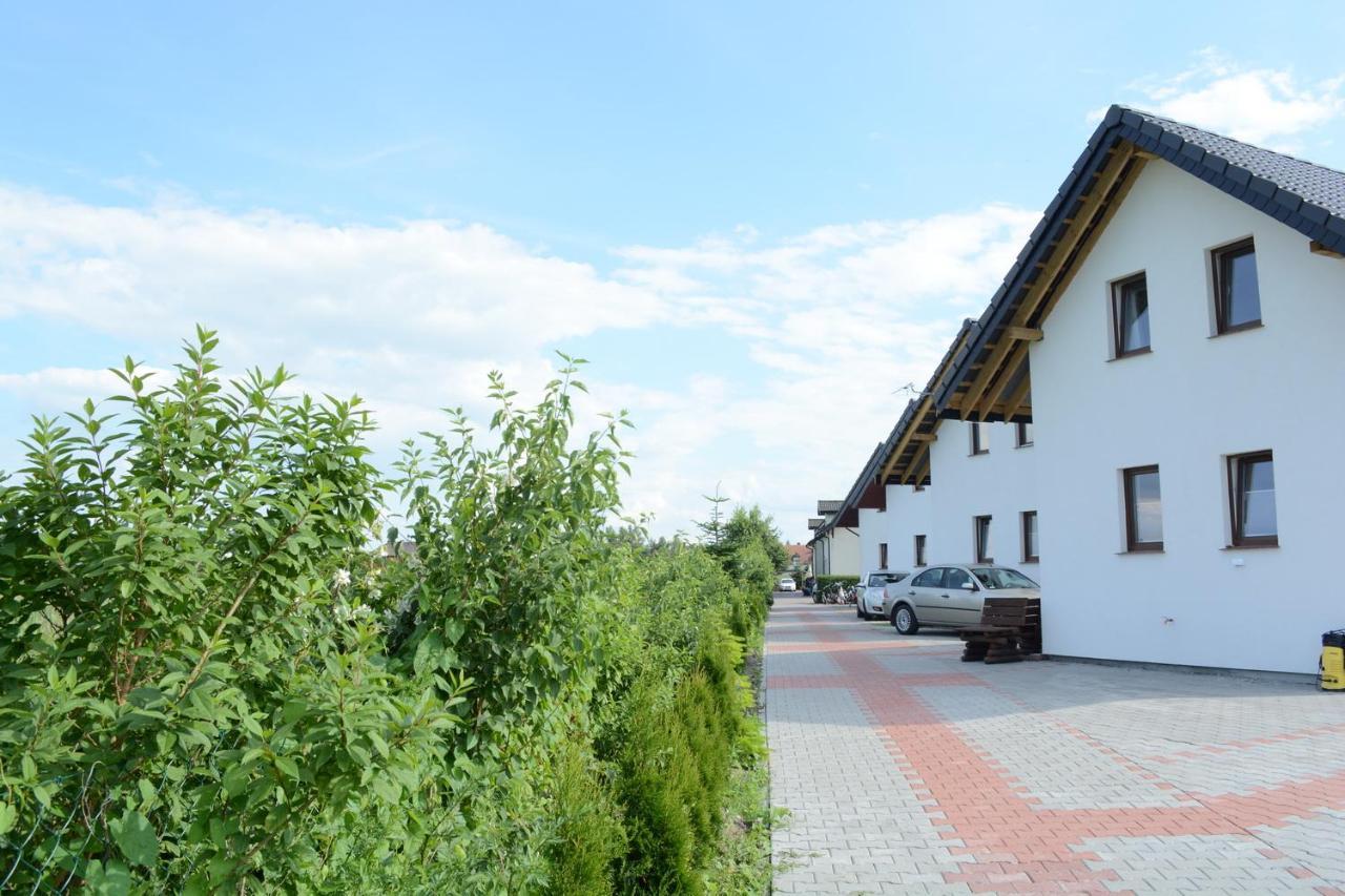 Osrodek Wypoczynkowy Swallow Apartamento Grzybowo  Exterior foto